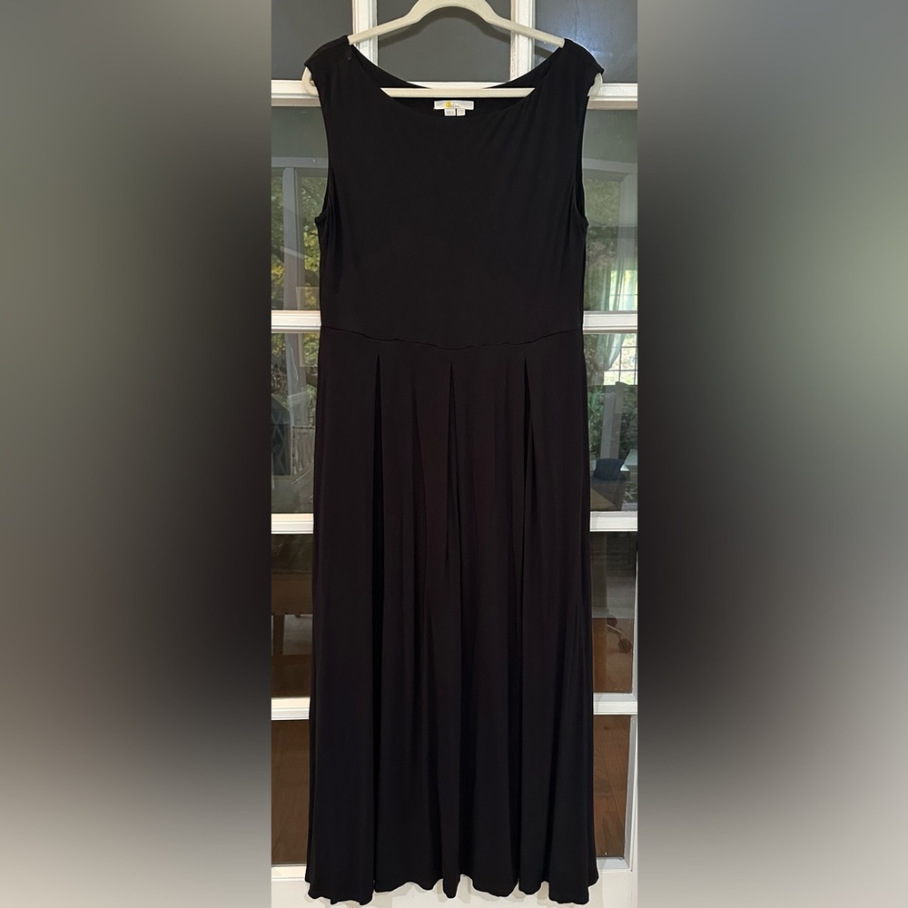 Boden maxi dress true navy, good quality fabric, flattering fit size 14